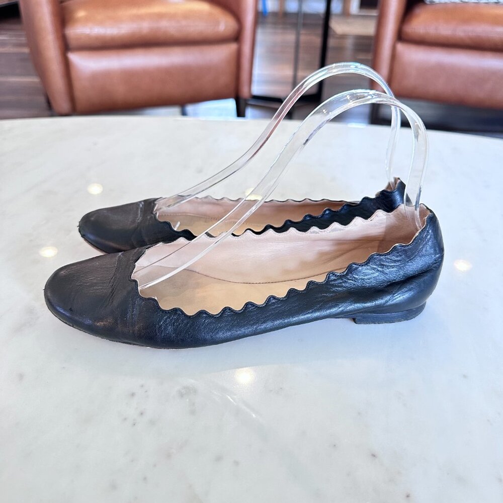 Chloe Black Leather Scalloped Trimmed Feminie Ballet Flats EU Size 37.5 US 7.5 - Picture 7 of 8